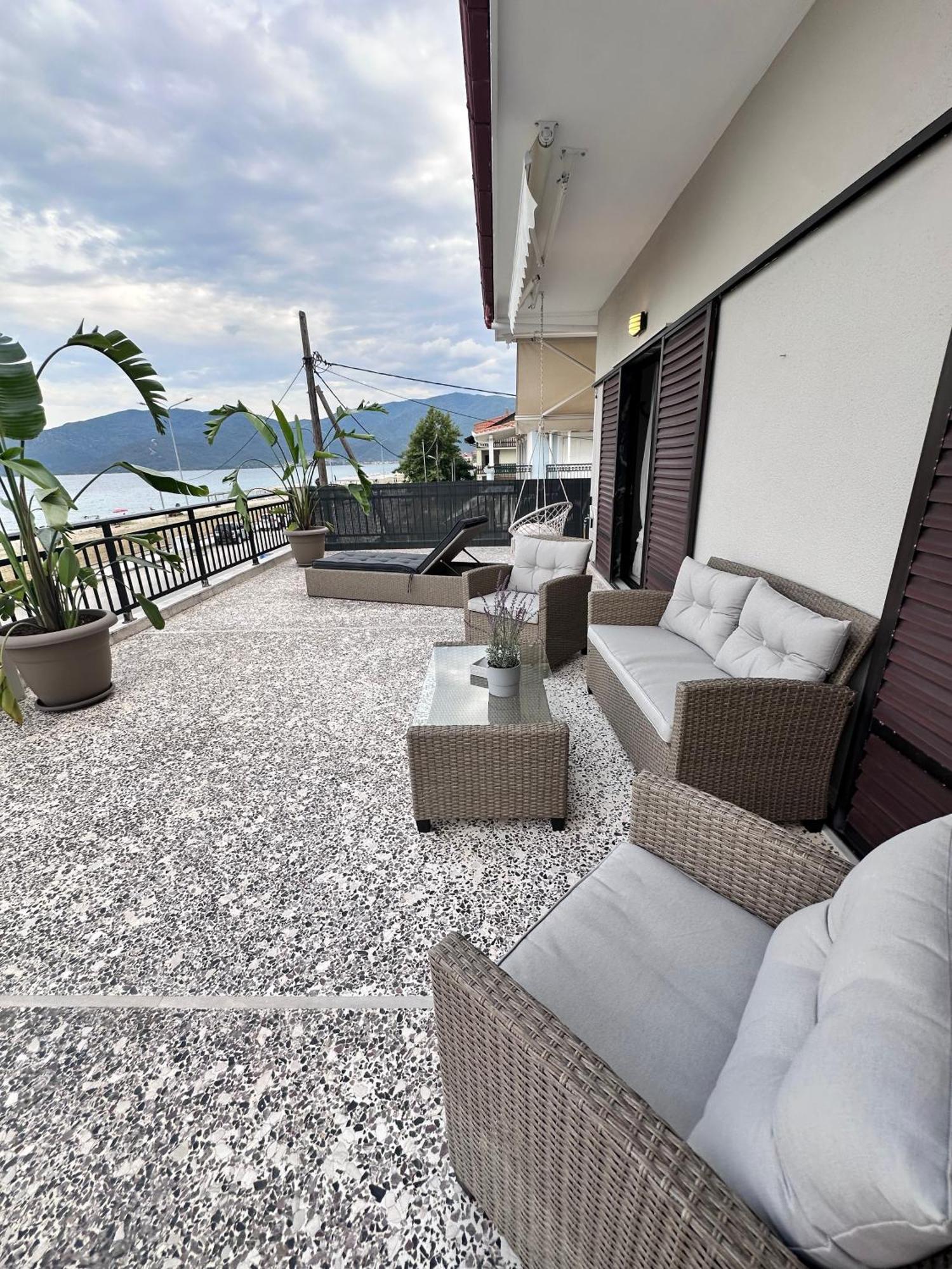 Vrasna Beach Apartments